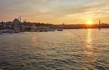 Obraz premium Istanbul at a dramatic sunset