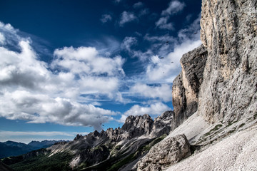 Montagna d'estate sul Catinaccio Dolomiti
