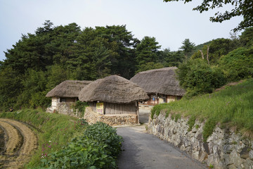 Fototapeta na wymiar 한국의 전통 한옥