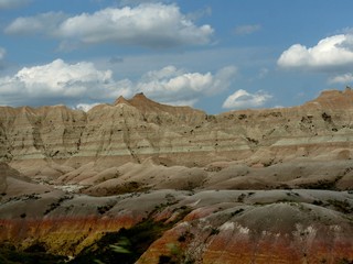 Fototapeta premium Breathtaking beauty of colorful rock formations and landscape at Badlands National Park in South Dakota, USA.