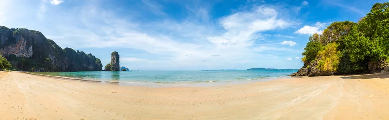 Zelfklevend Fotobehang Ao Nang beach, Krabi, Thailand © Sergii Figurnyi
