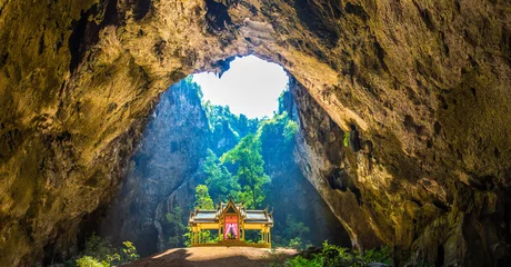  Royal pavilion in Phraya Nakorn cave © Sergii Figurnyi