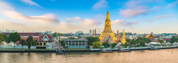Foto op Canvas Wat Arun Temple in Bangkok © Sergii Figurnyi