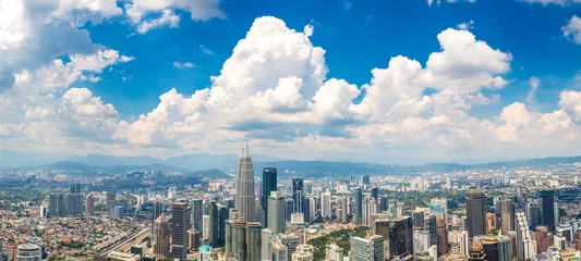 Fotobehang Panoramisch uitzicht over Kuala Lumpur © Sergii Figurnyi