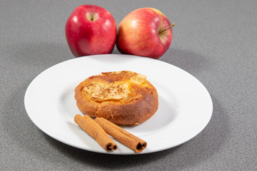 apple pie on a plate