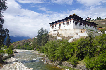 Fototapeta na wymiar Rinpung Dzong. Large Drukpa Kagyu Buddhist monastery and fortress. Paro.