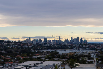 Fototapeta premium Sydney skyline view in a cloudy afternoon.