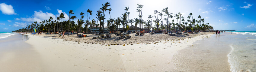 Karibik, große Antillen,  Dominikanische Republik, Region Punta Cana  Strand bei Ounta Cana; Playa del Cortecito