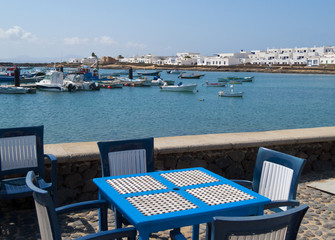 Fototapeta premium dusty village on La Graciosa Island, Canary Islands