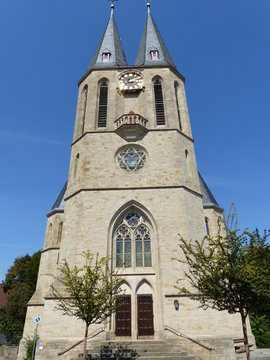 Fassade der Kirche in Flonheim / Rheinhessen