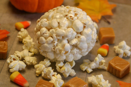 Autumn popcorn ball