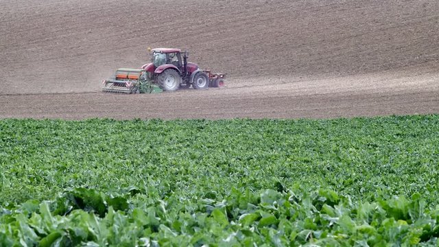 le temps des labours vid&eacute;o 4k