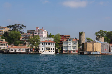 Fototapeta na wymiar Bosphorus houses - Turkey