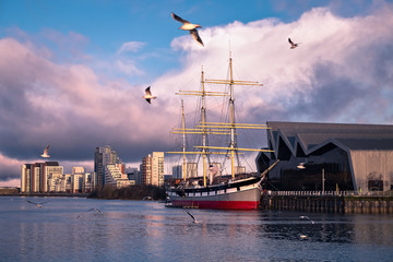 Morning view on the river Clyde and Glenlee, steel-hulled three-masted barque. The Tall Ship at Glasgow Harbour. Scotland