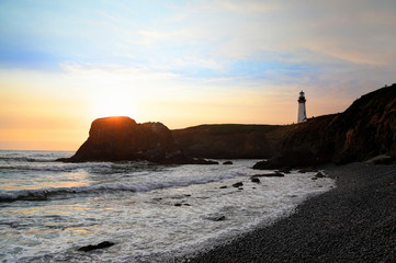 Fototapeta na wymiar Along the Oregon Coast: Yaquina Head Outstanding Natural Area and lighthouse