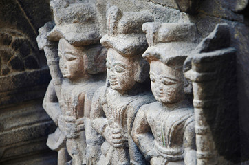 Carved idol of Yaksha dwarpala, Trishund Ganapati Temple, Pune, Maharashtra