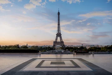 Papier Peint photo Lavable Paris Morning colors in Eiffel Tower