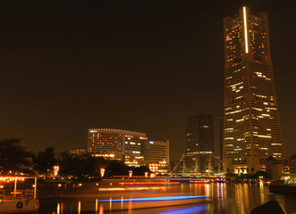 横浜　みなとみらい　夜景