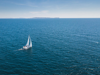 Fototapeta premium Sailing in the sea