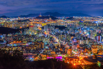Fototapeta na wymiar night city scape at Seoul South Korea 