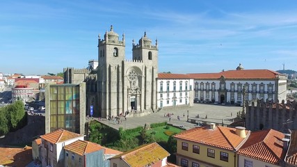 Fototapeta na wymiar Aerial motion video view of Ribeira - the old town of Porto, Portugal. 2016 09