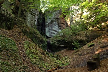 Die Elfengrotte bei Eisenach im Herbst
