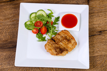 Grilled pork with sauce