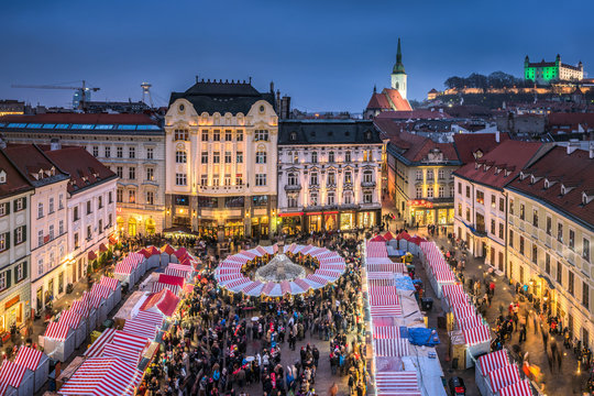 Weihnachtsmarkt in Bratislava, Slowakei
