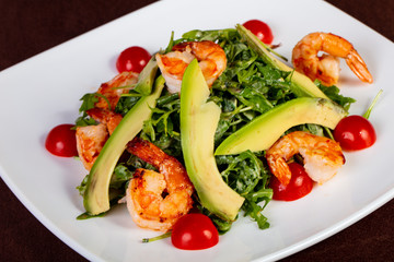 Salad with prawn and avocado
