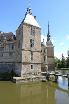 Chateau de Suly en bourgogne