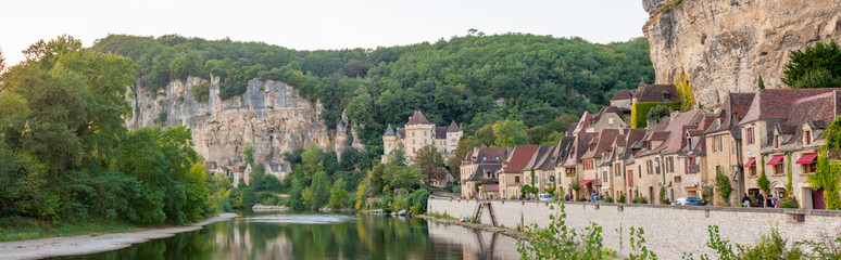 Fototapeta na wymiar La Roque-Gageac, Dordogne, France 