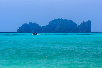Naklejka premium Phi Phi Leh islands in azure Andaman sea, Krabi, Thailand