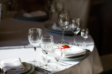 Table setting for an event party or wedding reception. 