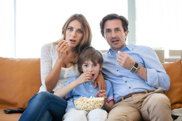 Fototapeta premium Family watching TV