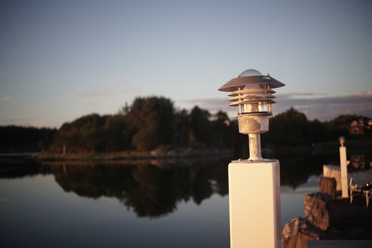 Lampe am See