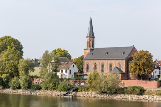 Mainufer bei Mainz Kostheim