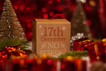 17. Dezember Geschenkbox Weihnachtskalender mit kleinen Geschenkboxen für Adventszeit