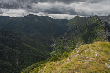 Fototapeta na wymiar Valli piemontesi, Upega - Italia