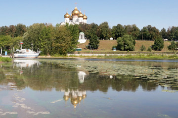 Yaroslavl; view of Kotoroslnaya embankment from the side of the Damansky island