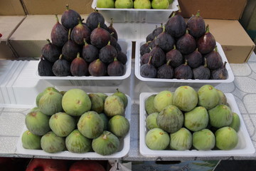 Fresh fig fruit ripes