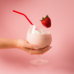 strawberry milkshake drink