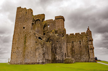 Fototapeta na wymiar The Rock of Cashel in Co. Tipperary, Ireland. Cashel of the Kings and St. Patrick's Rock.