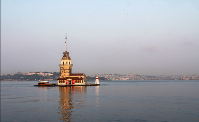 sunrise from &Uuml;sk&uuml;dar Maiden's tower