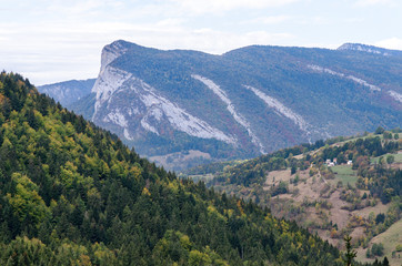 Obraz premium Widok na góry Chartreuse