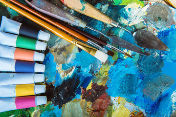 oil paints, palette, art paint brushes
