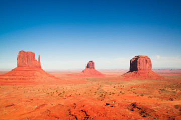 Fototapeta na wymiar sunset in the desert with scenic rocks and monument
