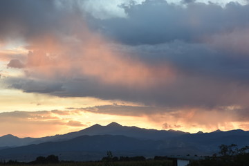Fototapeta na wymiar Fiery Colorado Sky