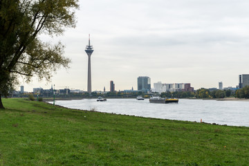Fototapeta na wymiar City and river view