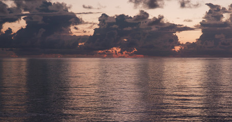 Naklejka premium Beautiful Sunrise and sea in ishigaki island of Japan