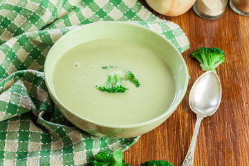 Broccoli cream soup